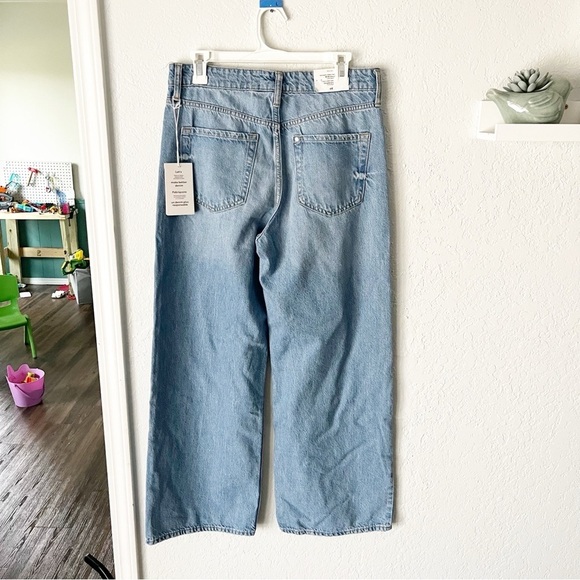 H&M Jeans Womens' 6 Wide Slouch Light Wash NWT - Picture 2 of 8